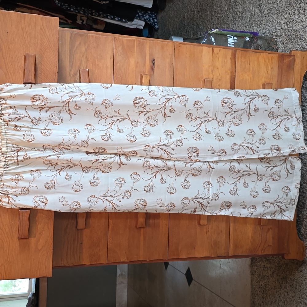 Treasure & Bond: Satin Wide Leg Pull-On Pants, Ivory-Rust Cascade Blooms, XS - Picture 4 of 8